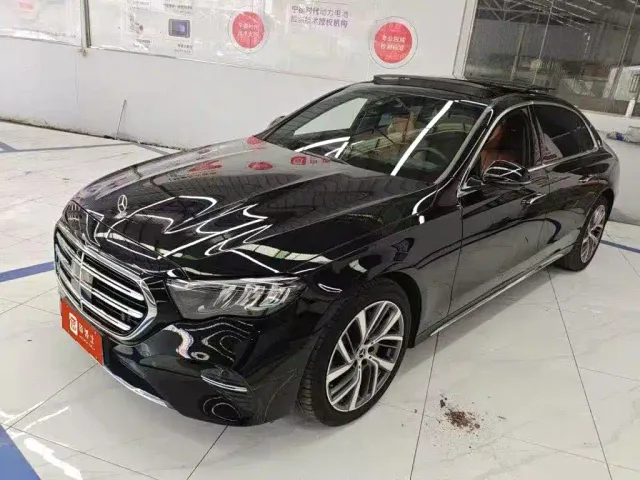 Mercedes-Benz E-Class — Фото автомобиля 8
