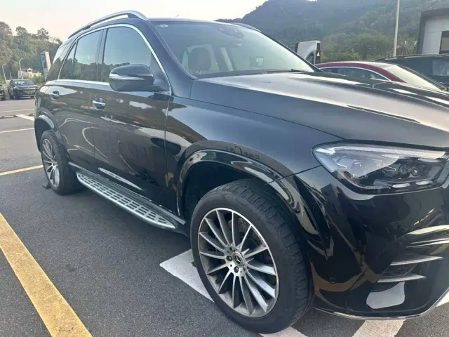 Mercedes-Benz GLE-Class — Фото автомобиля 3