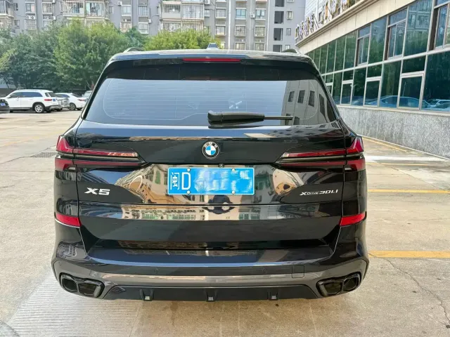 BMW X5 — Фото автомобиля 5