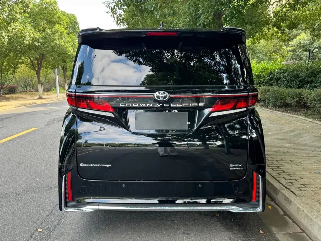 Toyota Vellfire — Фото автомобиля 5