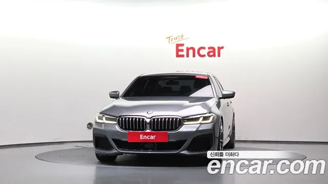 BMW 5 Series G30 — Фото автомобиля 3