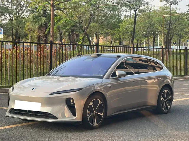 Фотография автомобиля — Nio ET5 Touring
