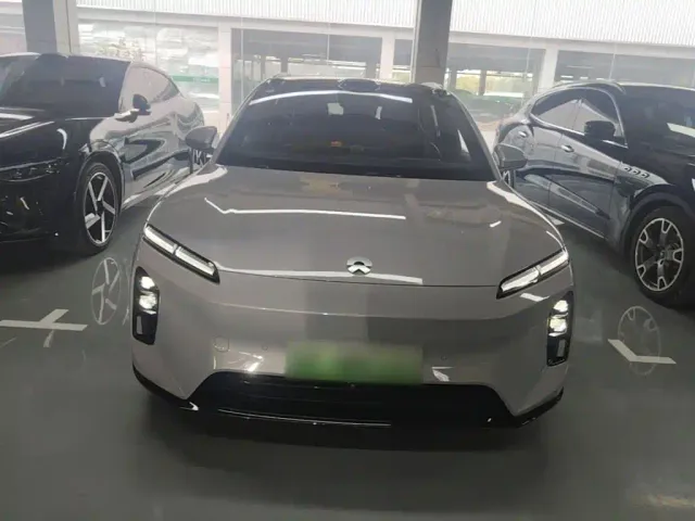 Nio ET5 Touring — Фото автомобиля 2