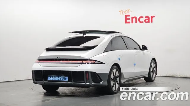 Hyundai Ioniq6 — Фото автомобиля 2