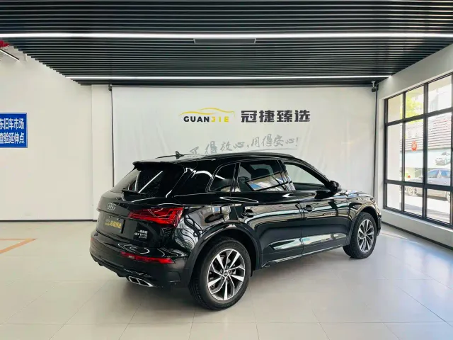 Audi Q5L — Фото автомобиля 16