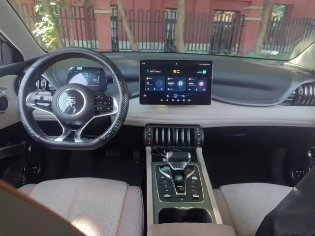 BYD Yuan PLUS — Фото автомобиля 10