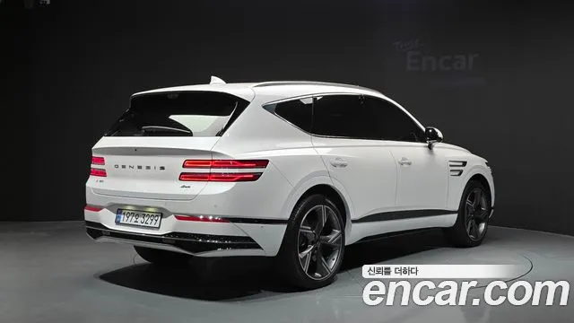 Genesis GV80 — Фото автомобиля 2