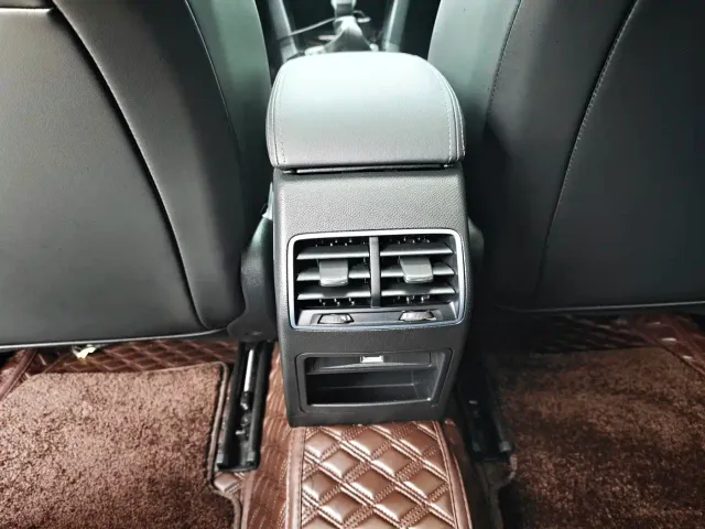 Peugeot 408 — Фото автомобиля 11