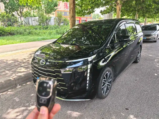 GAC Trumpchi E8 — Фото автомобиля 2