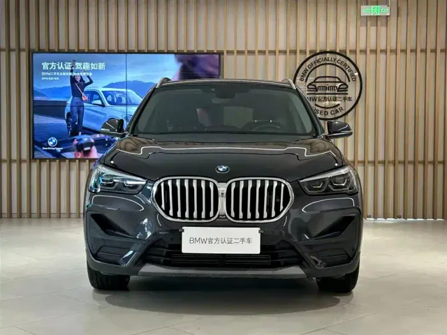BMW X1 — Фото автомобиля 12