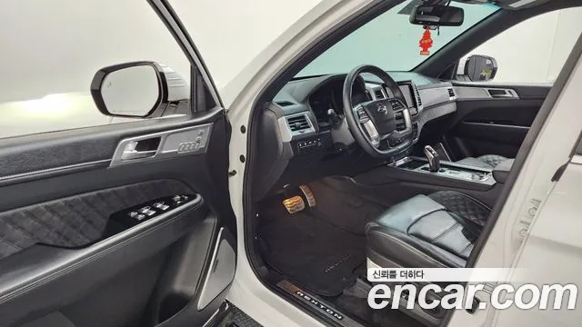 KG_Mobility_Ssangyong Rexton All Rexton Дизель 2.2 4WD — Фото автомобиля 10