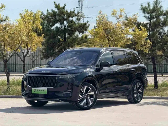 Фотография автомобиля — Li Auto ONE