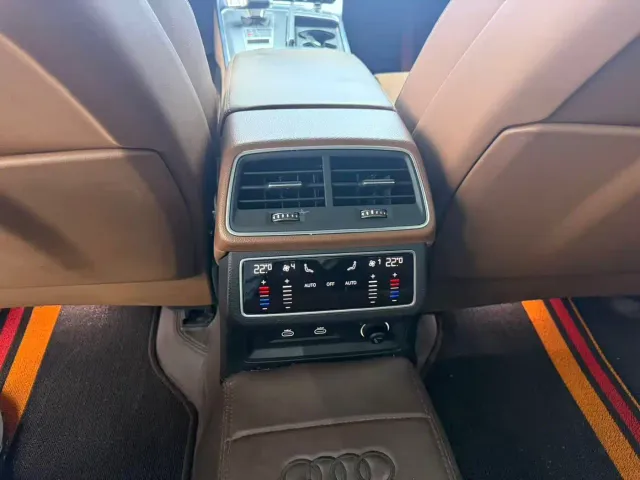 Audi A7L — Фото автомобиля 13