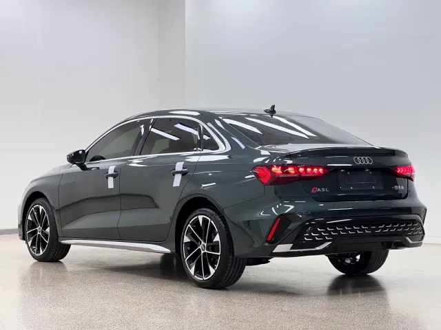 Audi A3 — Фото автомобиля 4