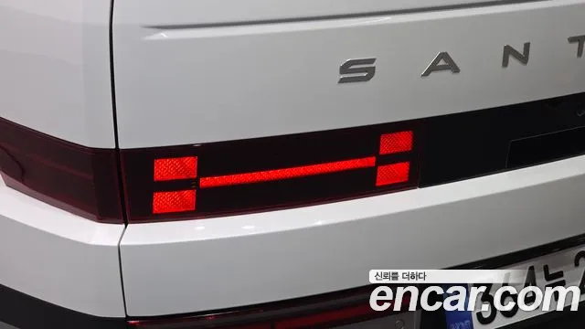 Hyundai Santa Fe MX5 — Фото автомобиля 8