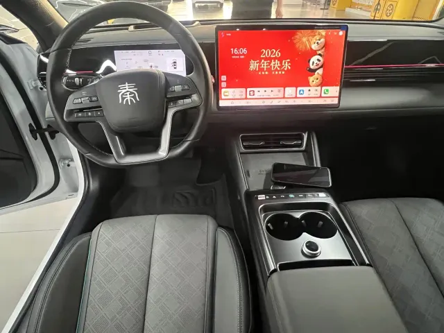 BYD Qin L — Фото автомобиля 13