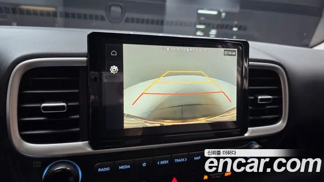 Hyundai Venue — Фото автомобиля 21