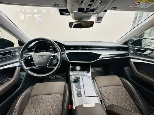 Audi A7L — Фото автомобиля 6