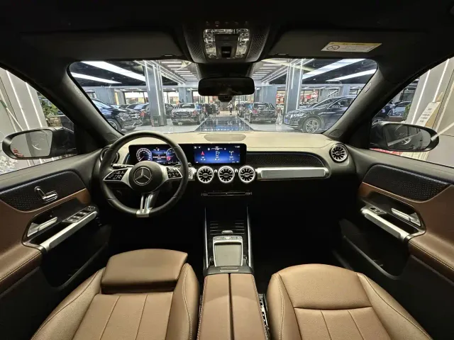 Mercedes-Benz GLB-Class — Фото автомобиля 4
