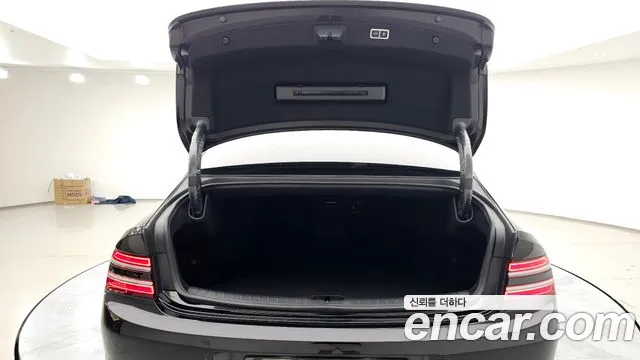 Genesis G80 Бензин 2.5 турбо AWD — Фото автомобиля 20