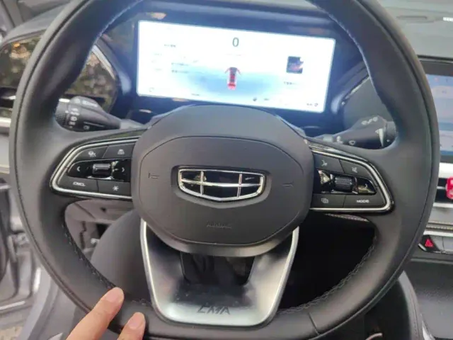 Geely Xingyue L — Фото автомобиля 15