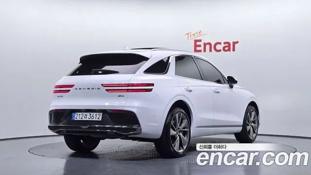 Genesis GV70 — Фото автомобиля 2