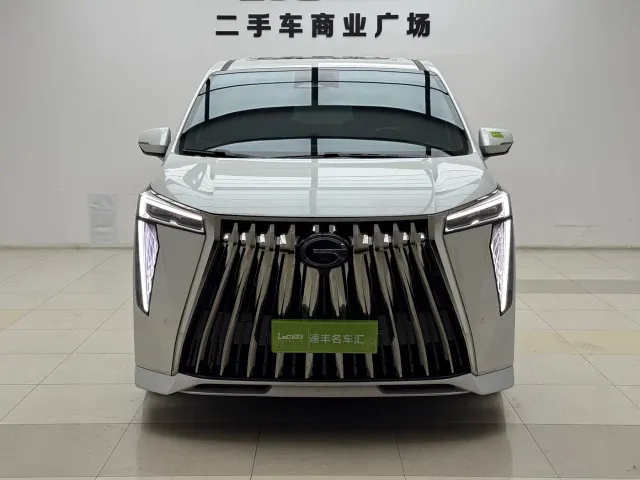 GAC Trumpchi M8 — Фото автомобиля 3