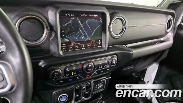 Jeep Wrangler Wrangler (JL) — Фото автомобиля 11