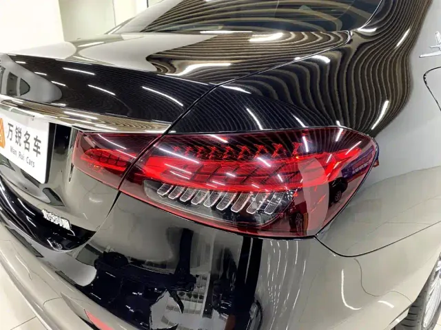 Mercedes-Benz E-Class — Фото автомобиля 7