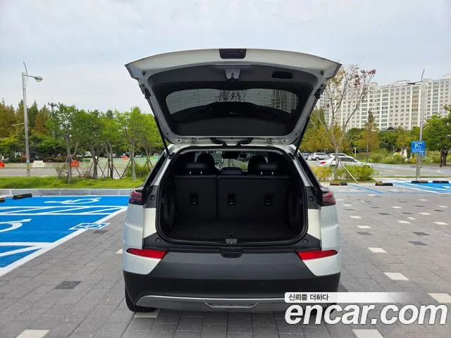 Chevrolet Bolt EUV — Фото автомобиля 8
