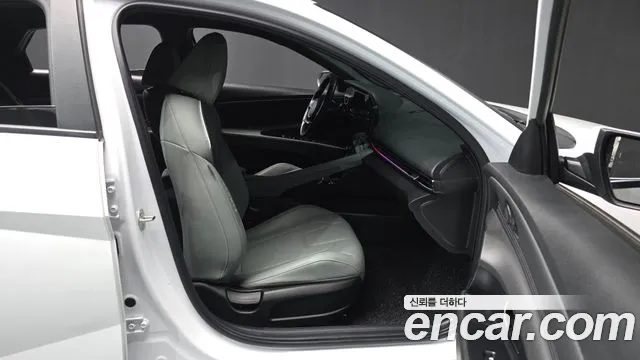 Hyundai Avante CN7 — Фото автомобиля 17