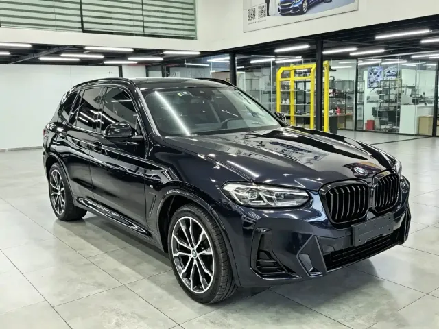 BMW BMW X3 2022 xDrive30i Leading M Night Package — Фото автомобиля 3