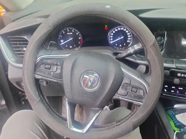 Buick Envision S — Фото автомобиля 15