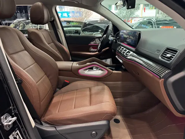 Mercedes-Benz GLS-Class — Фото автомобиля 16