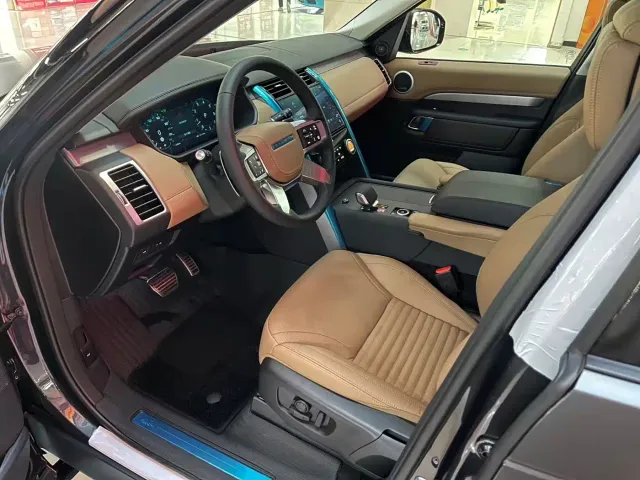 Land Rover Discovery — Фото автомобиля 14