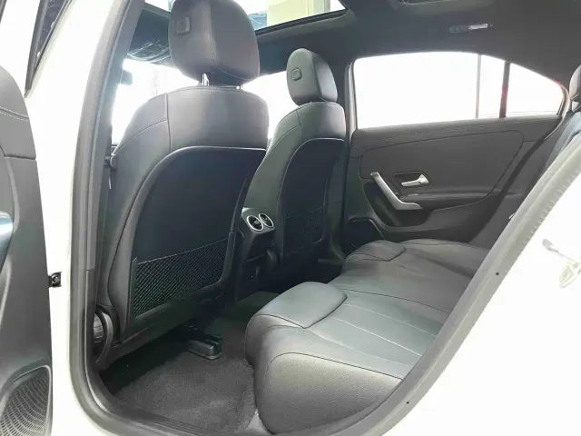 Mercedes-Benz A-Class — Фото автомобиля 8