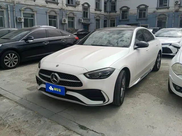Фотография автомобиля — Mercedes-Benz C-Class