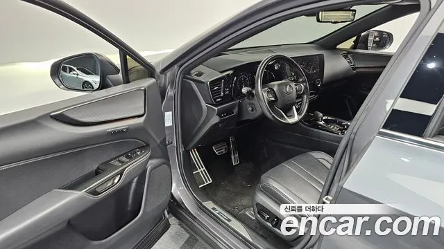 Lexus NX NX450h+ 2nd Gen — Фото автомобиля 15