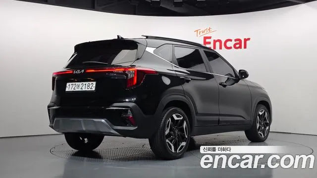 Kia Seltos — Фото автомобиля 2