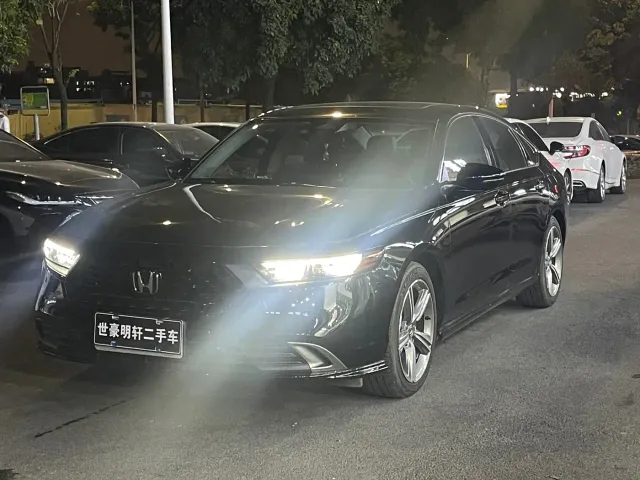 Фотография автомобиля — Honda Accord