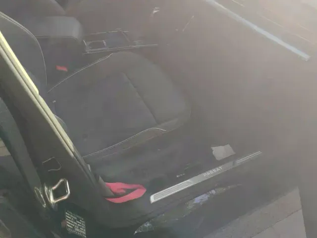 Volkswagen Passat — Фото автомобиля 8