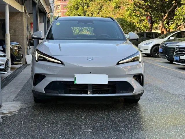 Arcfox Alpha T5 — Фото автомобиля 4