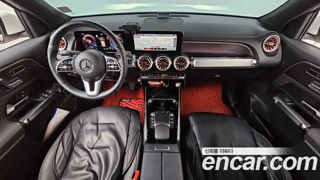 Mercedes-Benz EQB — Фото автомобиля 7