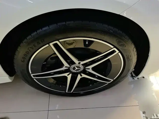 Mercedes-Benz C-Class — Фото автомобиля 6