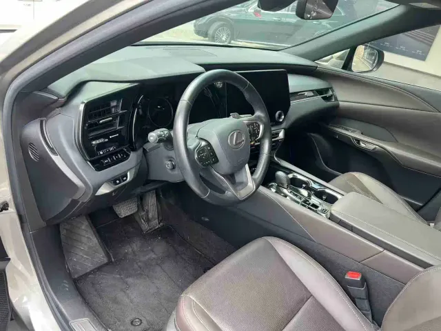 Lexus RX — Фото автомобиля 4