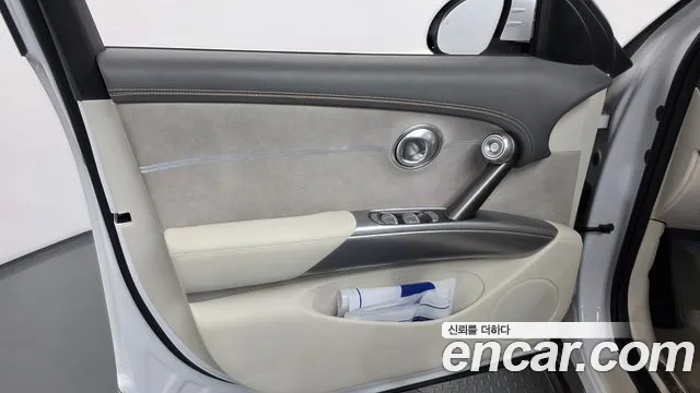 Genesis GV60 — Фото автомобиля 13