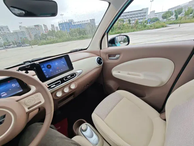 Wuling Hongguang Mini EV — Фото автомобиля 11