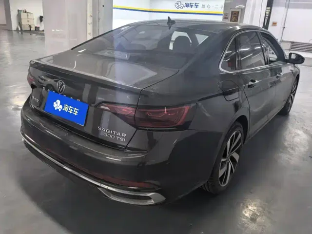 Volkswagen Sagitar — Фото автомобиля 3