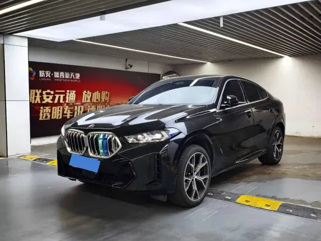 Фотография автомобиля — BMW X6