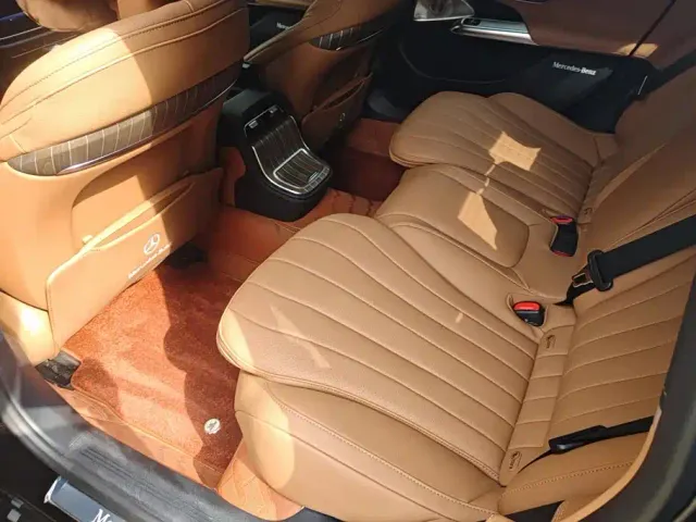 Mercedes-Benz E-Class — Фото автомобиля 11